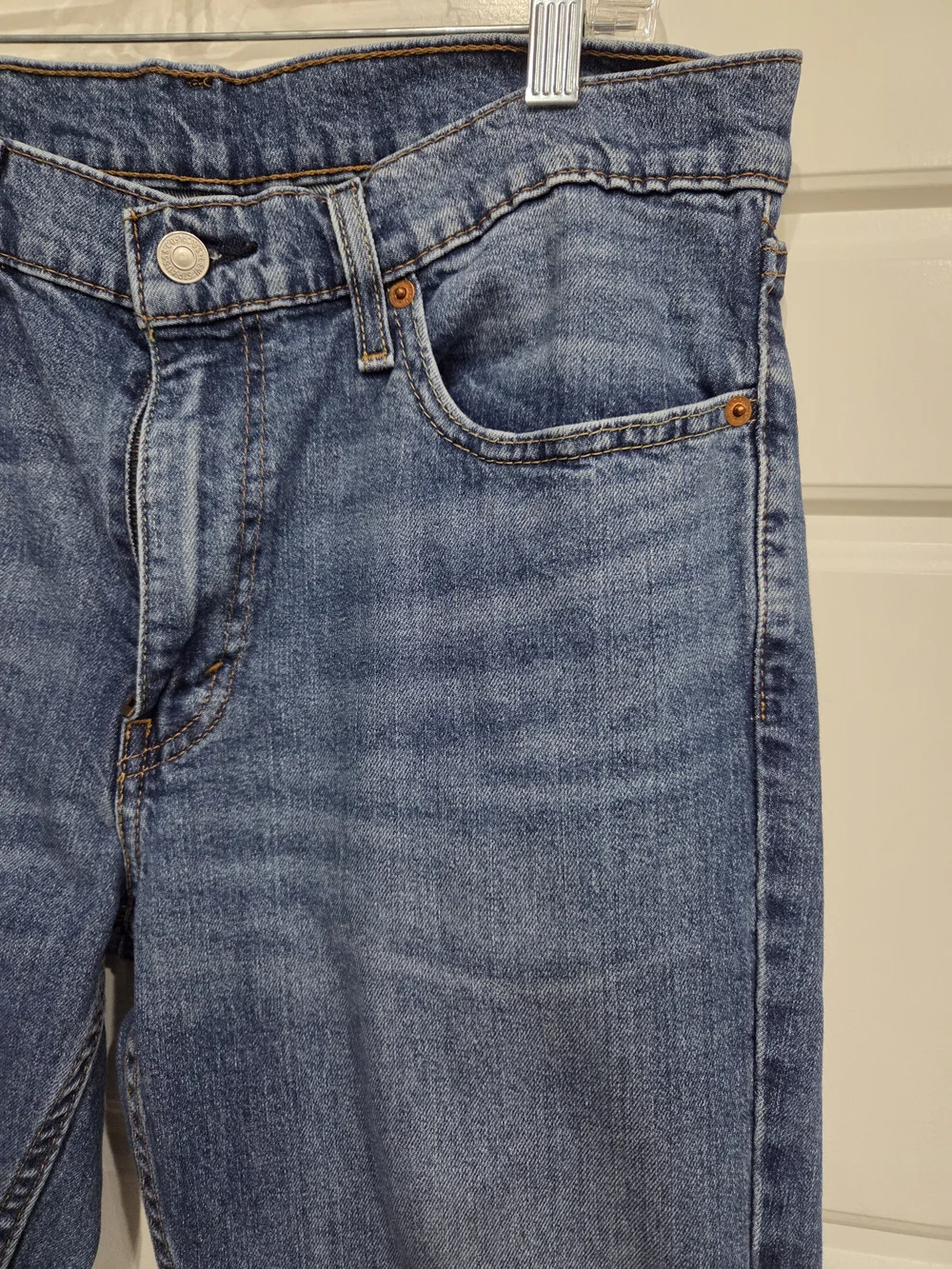 Levis Mens 511  Straight Men's Jeans in Medium Blue Wash Size 33